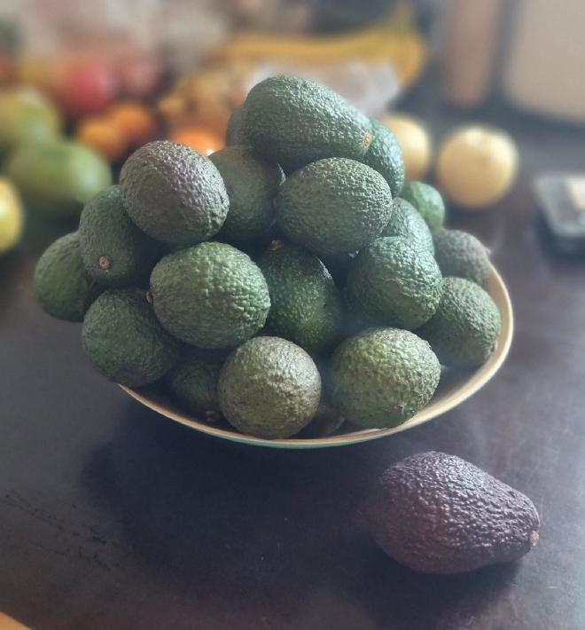 Berg von Avocados